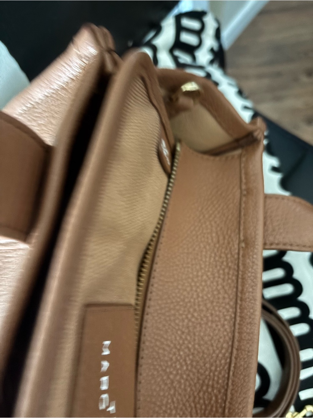 Marc Jacobs The Tote Bag in Chestnut Brown SMALL - Picture 13 of 14